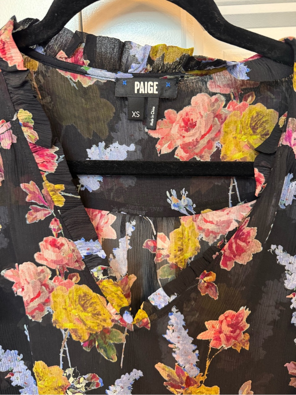 PAIGE Black Floral V-Neck Ruffle Sleeve Blouse, 100 percent silk - Picture 2 of 5